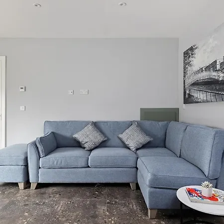 בית נופש South Dublin Oasis -